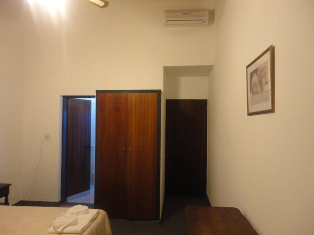Lujan  Hotel Lujan חדר תמונה